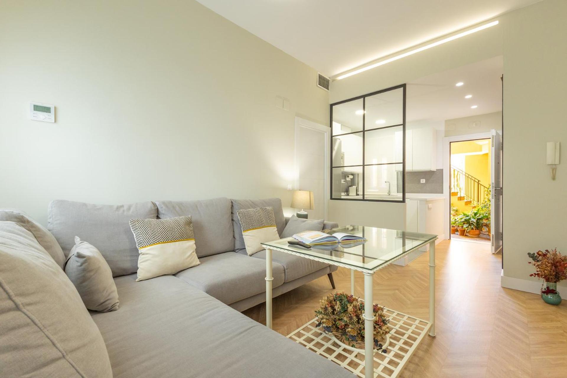 Apartment Charming 2 Bedrooms Apartment With Free Parking At Plaza Alameda By Ocityzen *